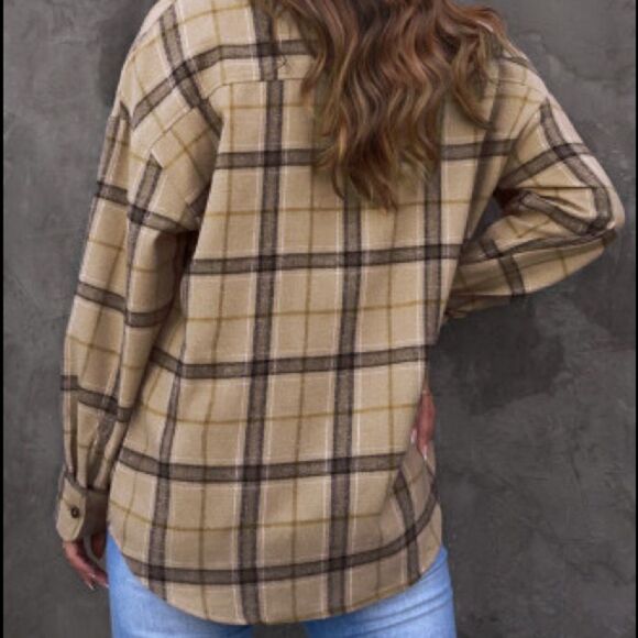 Khaki plaid Flannel Top - Picture 2 of 13